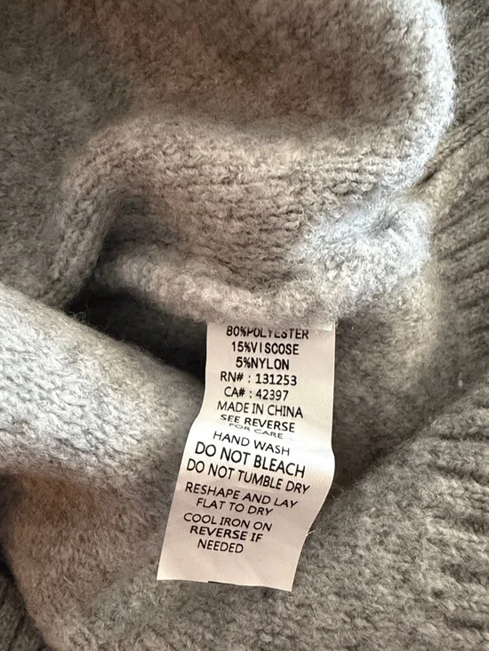 Pink Martini Sweater - Picture 6 of 6